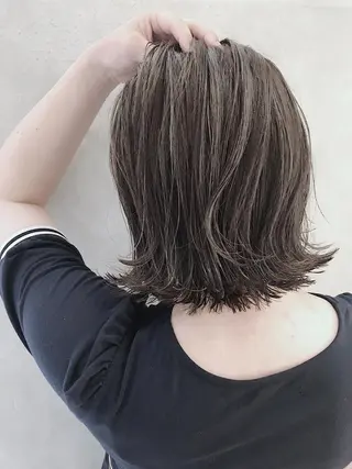 ショート カラー MOU namba ムウナンバのヘアスタイル