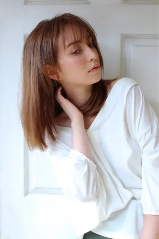 セミロング 千 田のヘアスタイル