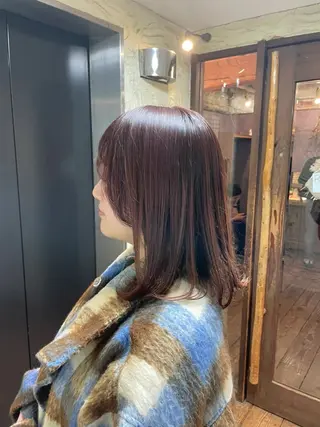 ミディアム 千葉 香奈のヘアスタイル