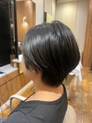 ショート 村中 逸紀のヘアスタイル