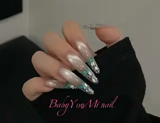 ネイル 相沢 さやかのネイルデザイン