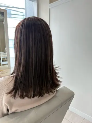 セミロング カラー アベ ミスズのヘアスタイル