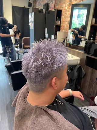 ショート カラー メンズ 大谷 洸生のヘアスタイル