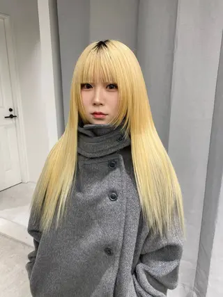 Shiori･:* 💫のネイルデザイン