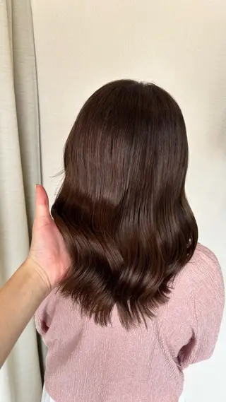 カラー 廣田 真依のヘアスタイル