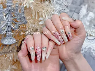 ネイル ✨Nailsalon Vi+✨のネイルデザイン