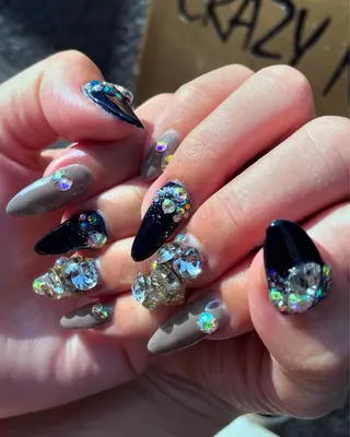 ネイル CRAZY NAILのネイルデザイン