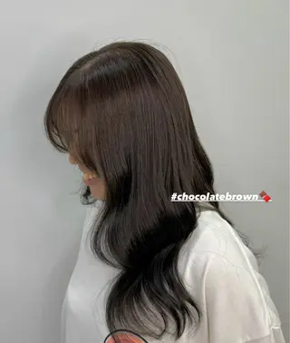 ロング カラー 染谷 夏海のヘアスタイル