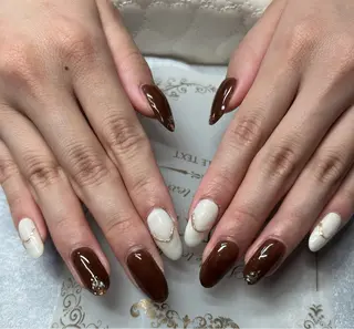 ネイル Azel nailsalon所属・アゼルネイルサロン 富田のネイルデザイン