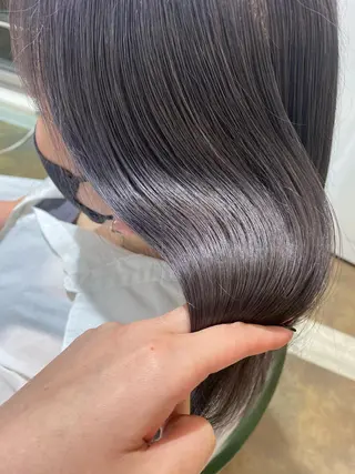 ミディアム カラー GiseL アンリのヘアスタイル