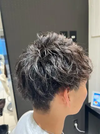 パーマ メンズ *インナーカラー* 植松彩音のヘアスタイル