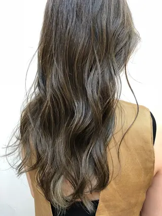 ロング カラー luve heart's And Be minamisemba所属・脇坂 佳世の眉毛・アイブロウイメージ