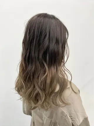 セミロング カラー 【公式】amble luxe池袋東口🩷のヘアスタイル