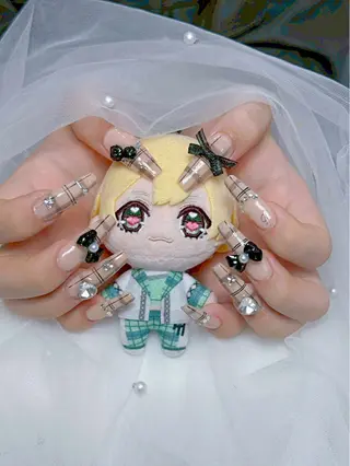 ネイル Mio_ Noiranailのネイルデザイン