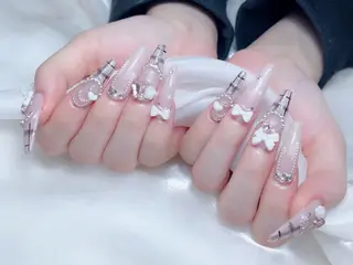 ネイル 🎀M nails✨ ビューティーのネイルデザイン