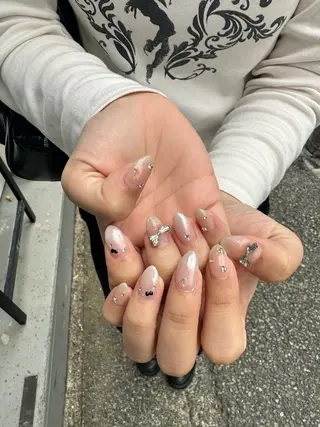 ネイル LAVISH nanamiのネイルデザイン