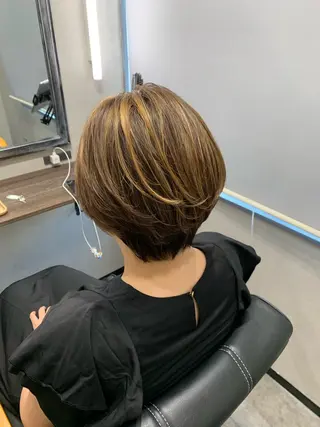 ショート カラー 松木 護裕のヘアスタイル