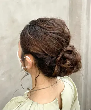 セミロング ヘアアレンジ 【ピンク/韓国ヘア/ ヘアセット】亜海のヘアスタイル