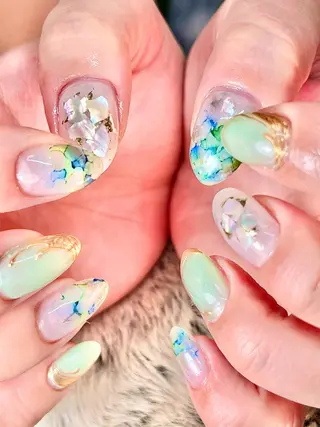 ミディアム カラー ネイル nail salon Axia所属・nail salon Axiaのネイルデザイン