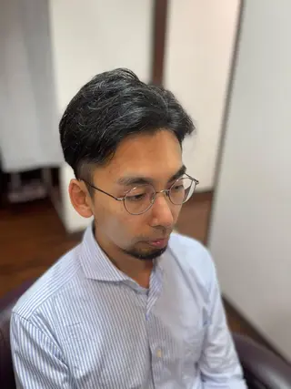 ミディアム 前田 幹太【水道橋店】のヘアスタイル