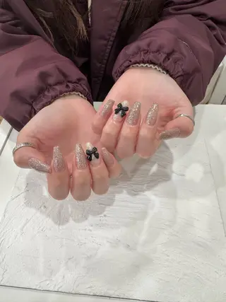 ネイル Studio Rosé所属・studioRose Rinのネイルデザイン