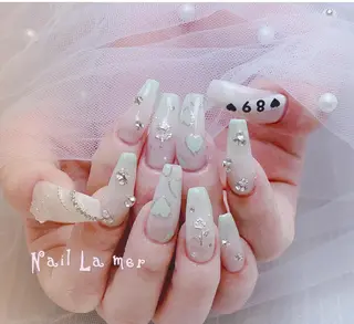 ネイル ✨荒木 🌙のネイルデザイン