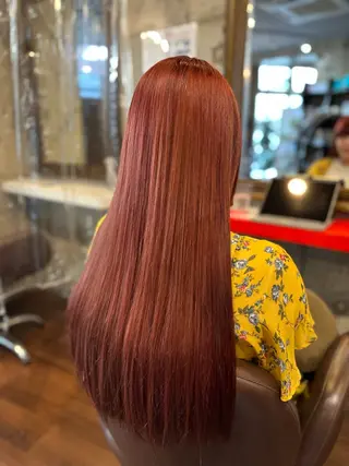 ロング カラー 小波津 笑花のヘアスタイル