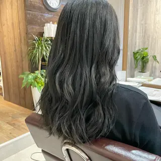 セミロング カラー Geniee horie所属・ともや 髪質改善縮毛矯正のヘアスタイル