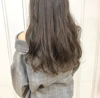 ロング カラー パーマ ヘアアレンジ キッズ ネイル マツエク・マツパ Uil所属・インナーカラー/ KANAのヘアスタイル
