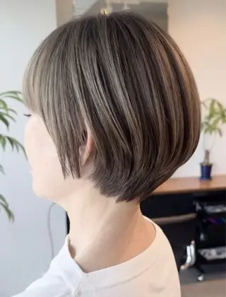 ショート RETOUCH by fifth銀座所属・似合わせ大人ショート fifth岡村優作のヘアスタイル