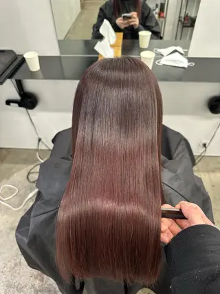 ロング TAKUMI .のヘアスタイル