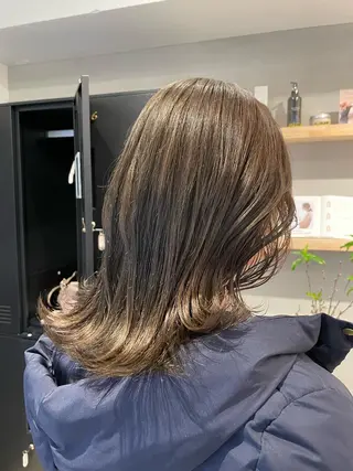 ミディアム カラー SALOWIN下北沢所属・hazuki 🌝のヘアスタイル