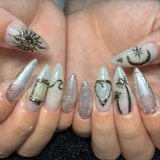 ネイル ✴︎ Delightのネイルデザイン