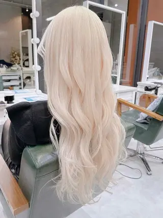 ロング カラー ヘアアレンジ 𝐑𝐈𝐍𝐊𝐀 🐣🩷のヘアスタイル