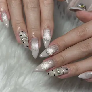 ネイル LAVISH nanamiのネイルデザイン