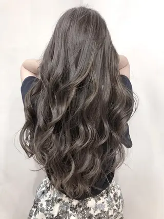 ロング カラー 武内 由貴のヘアスタイル