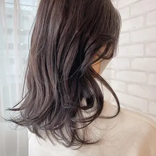 ミディアム カラー abilita AZUSAのヘアスタイル