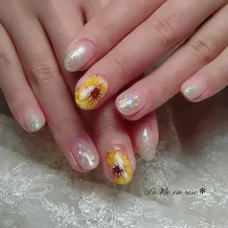 ネイル ラヴィアン ローズのネイルデザイン