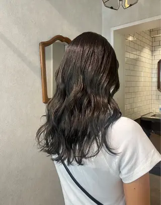 セミロング カラー 艶ハイトーン/ 輝保🤍✨のヘアスタイル