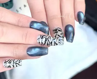 ネイル 大人可愛いネイル🎗 Hinaのネイルデザイン