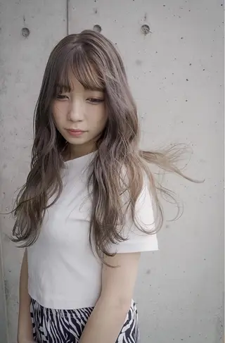 セミロング カラー 清水 亮太／赤み消しカラーのヘアスタイル