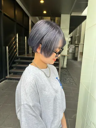 ショート カラー ヘアアレンジ yuuto🌈 冬の透け感カラーのヘアスタイル