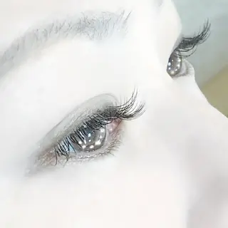 マツエク・マツパ ナチュラリ madokaのヘアスタイル