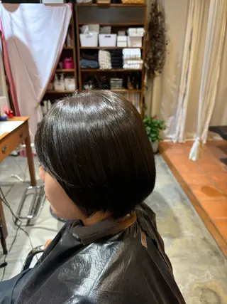 ショート カラー トリコヘアサロン 新井千智のヘアスタイル