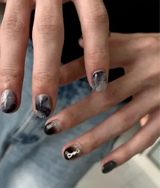 メンズ ネイル GRANDEUR焼津 MEI🪼のネイルデザイン