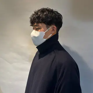 ショート パーマ HANA所属・林 小桃のヘアスタイル