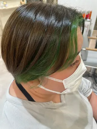 ショート カラー 酒見 里奈のヘアスタイル