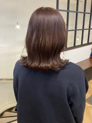 ミディアム Sopi所属・JESSI / Sopiのヘアスタイル