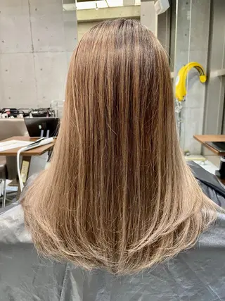 ロング カラー 大栗 佑也  髪質改善のヘアスタイル