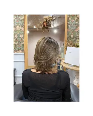 セミロング MaaR所属・Asuka Mabuchiのヘアスタイル